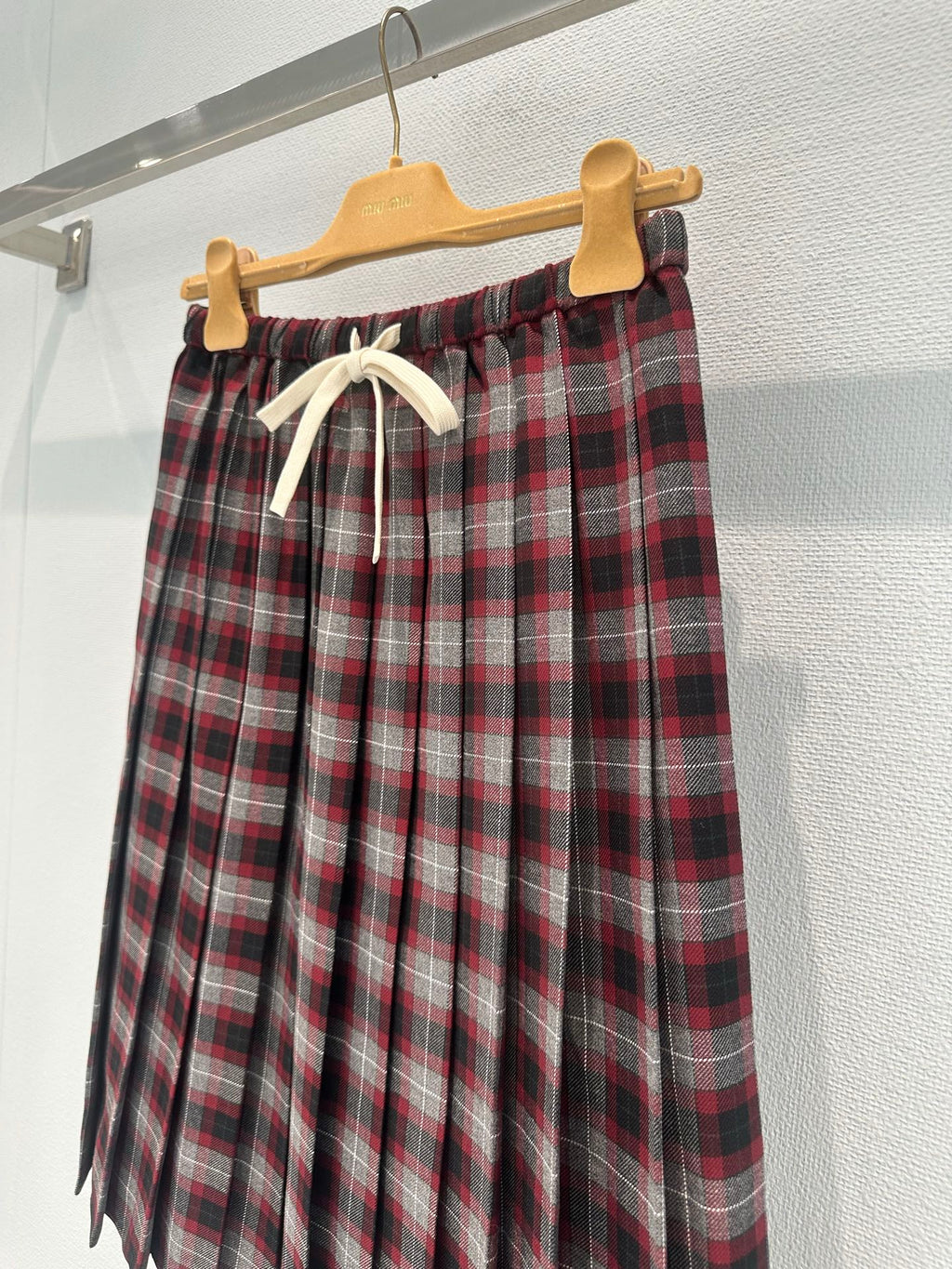 MIUMIU SKIRT STYLE 557