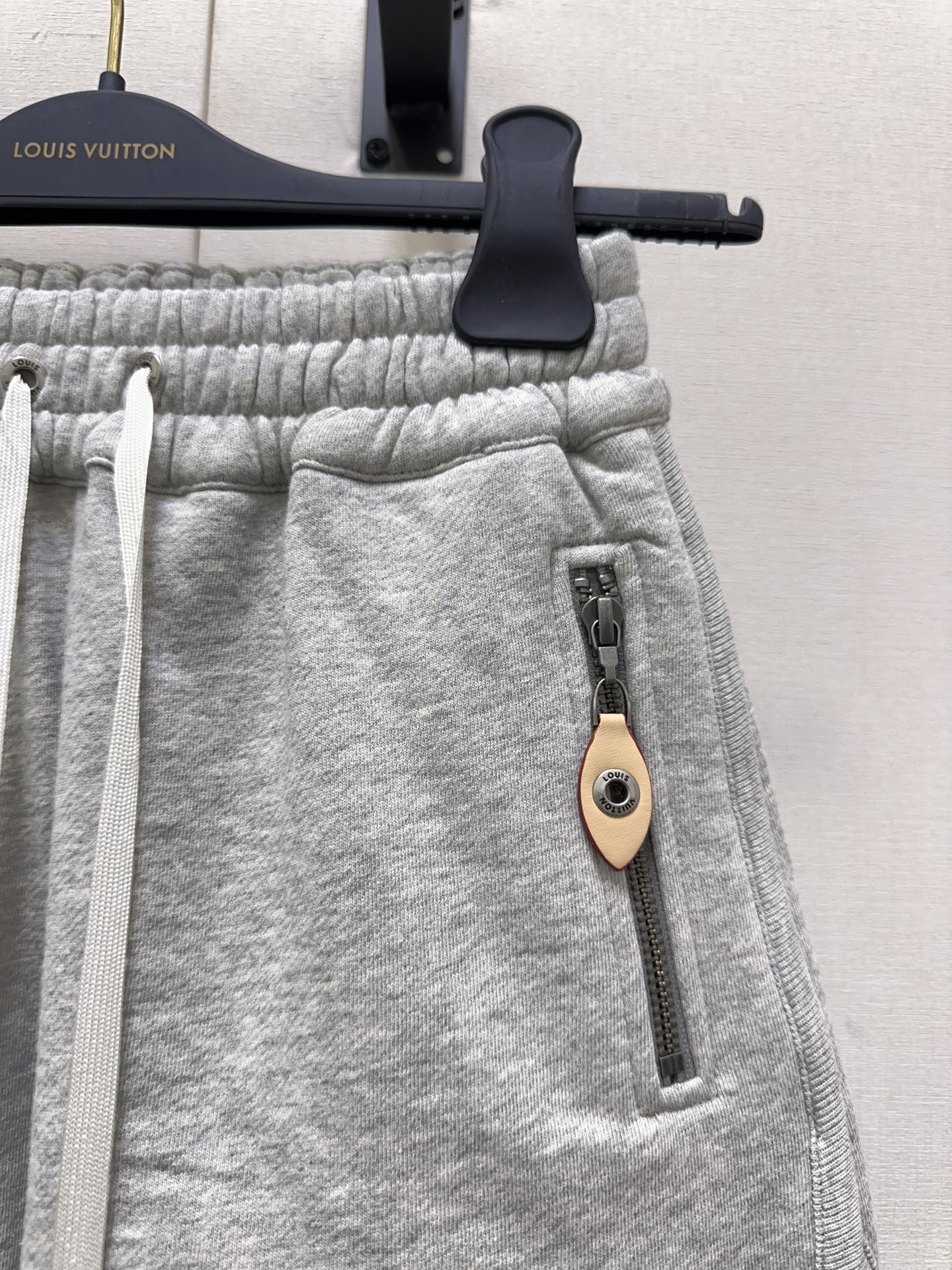 LV 25S SPORTS SHORTS 0139