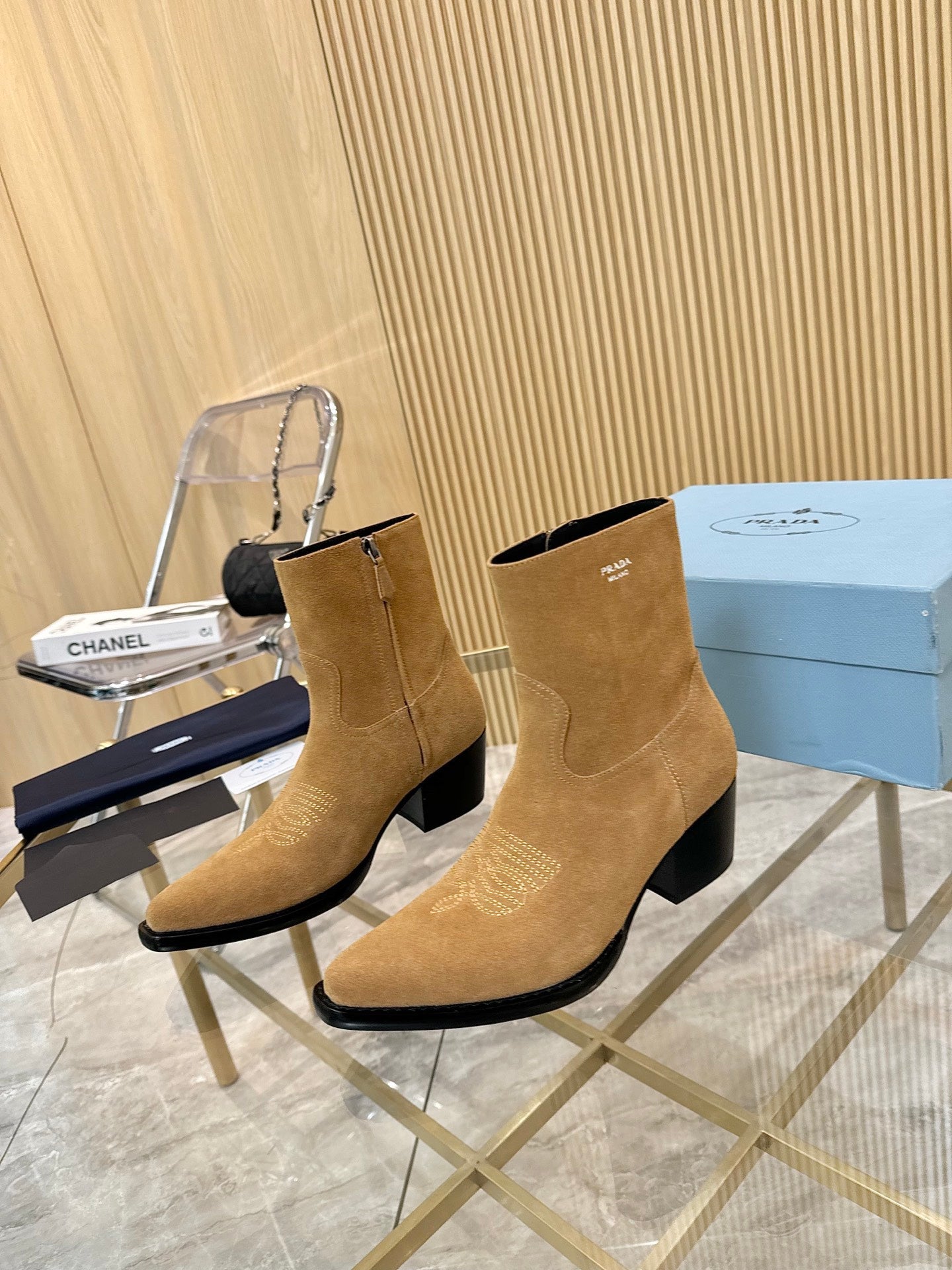 PRA ANKLE BOOTS IN TAN BROWN SUEDE
