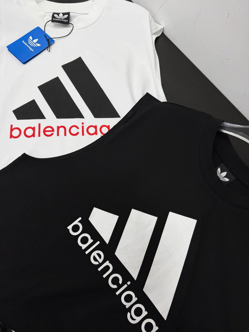 BALENCIAGA 26S SLEEVELESS T-SHIRT 047