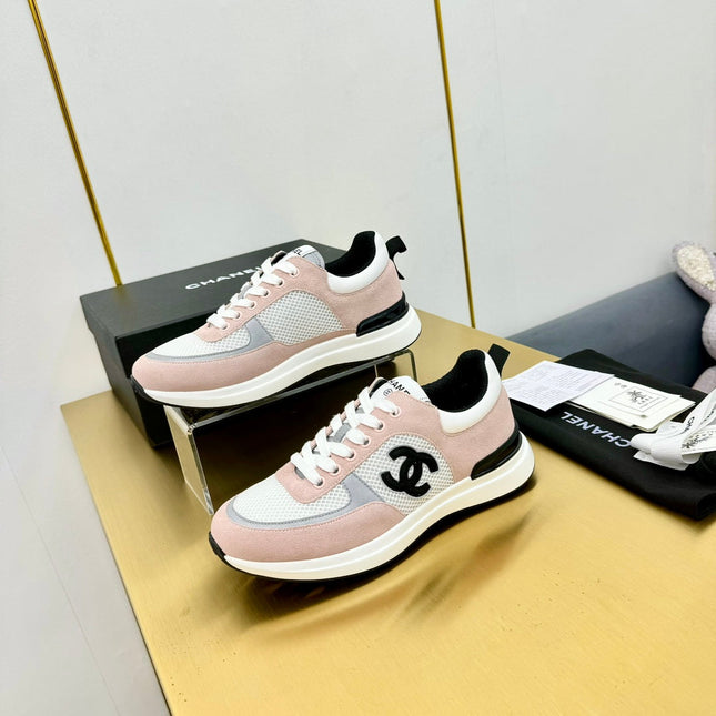 CLASSIC TRAINER IN LIGHT PINK MERCERIZED VELVET