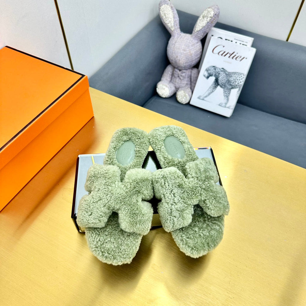 0RAN SHEARLING SANDALS JADE GREEN