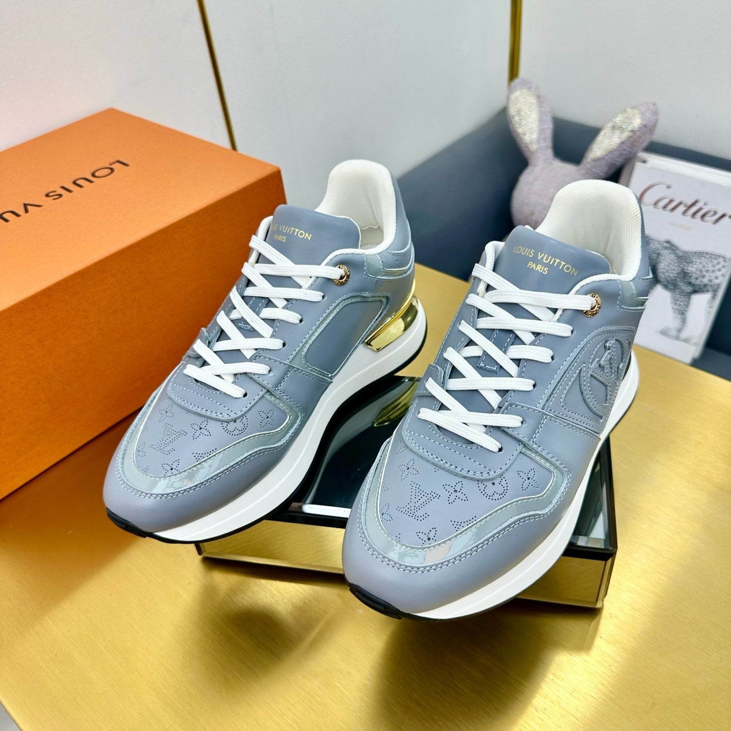NEO RUN AWAY SNEAKER IN SHARK GRAY CALFSKIN