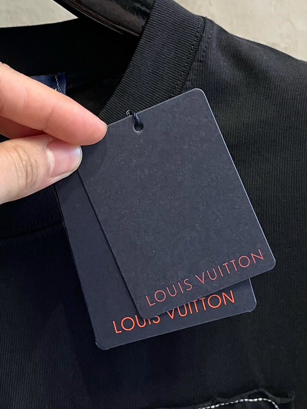 LV BLACK COTTON T-SHIRT EMBROIDERED LOGO 238862