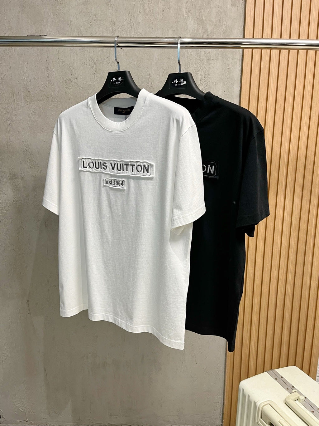 LV T-SHIRT IN WHITE COTTON 238863