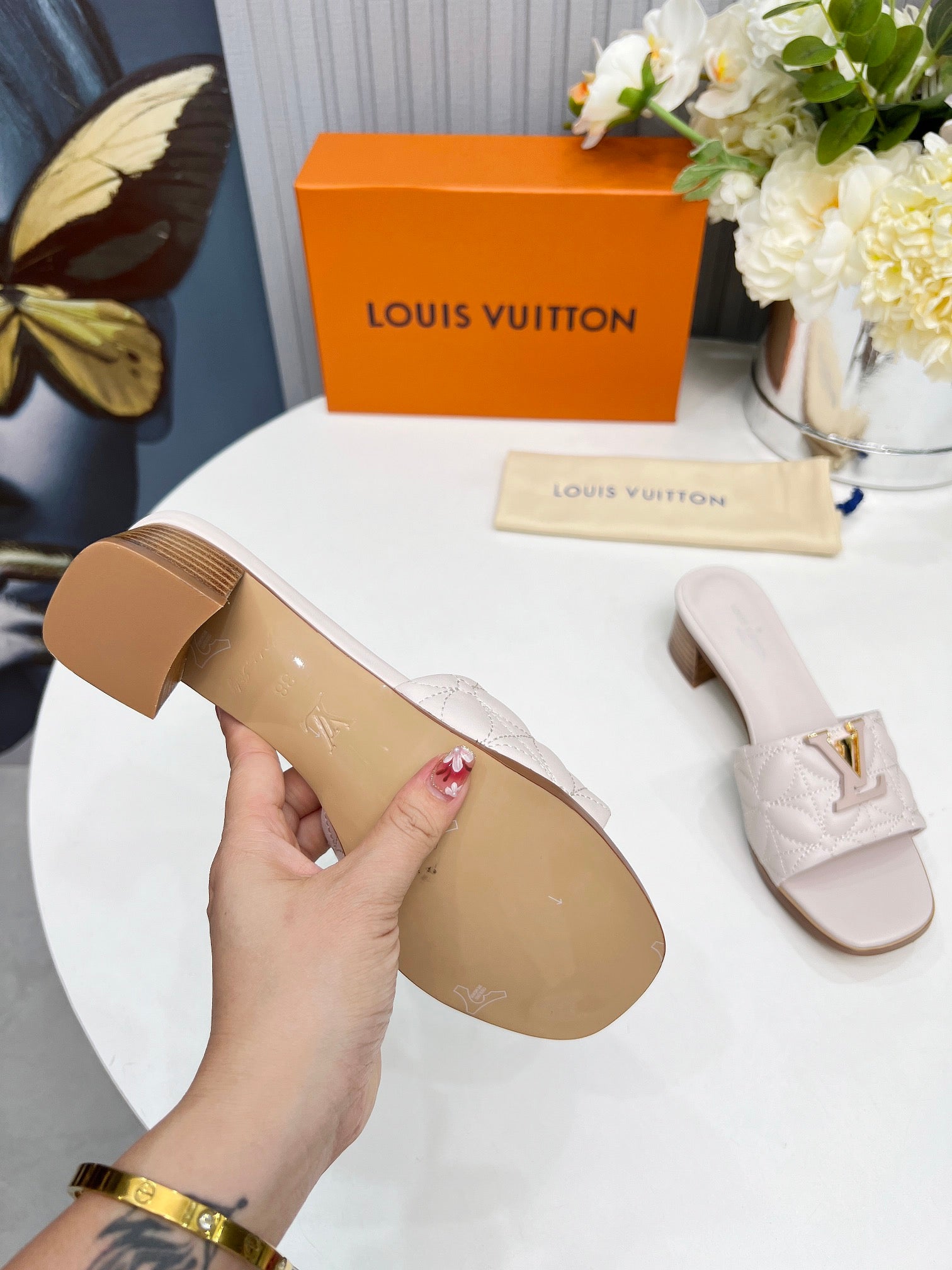 LV 26S MARE HIGH-HEELED MULE SANDALS IN ASH BEIGE CALFSKIN