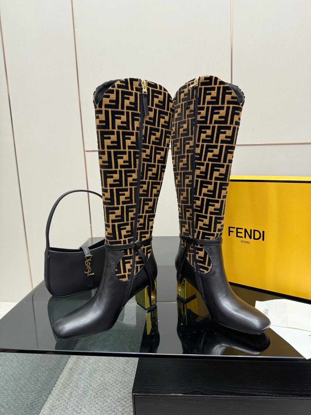 FENDI 25S KNEE-HIGH BOOTS 50 MM IN BLACK CALFSKIN AND BROWN FABRIC PRINT LOGO