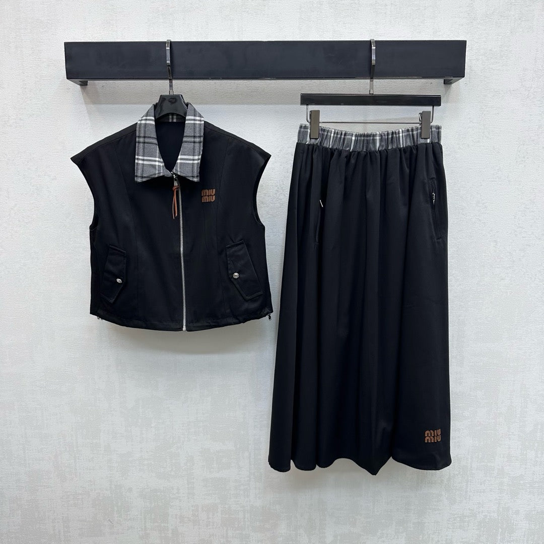 MIUMIU 26S BLAZER AND SKIRT SET 985