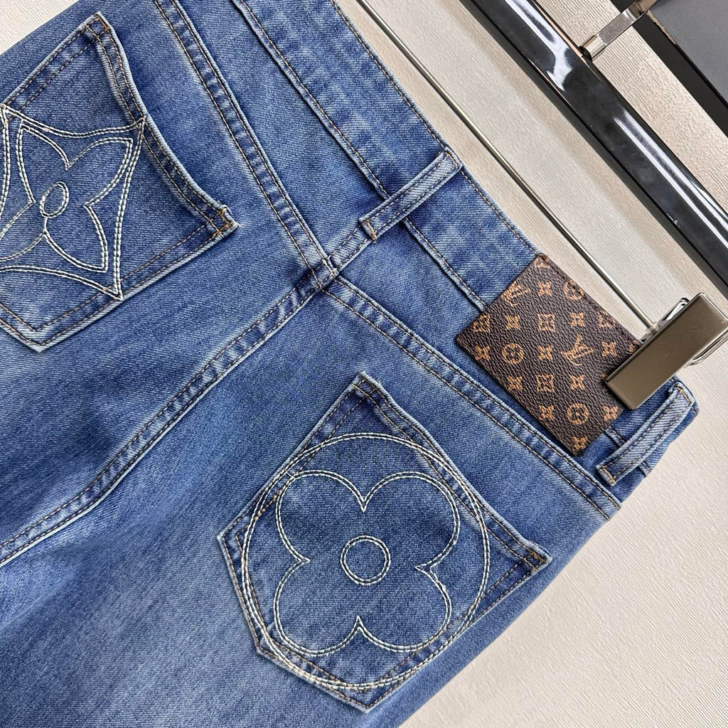LV 26S FLARED DENIM JEANS STYLE 235