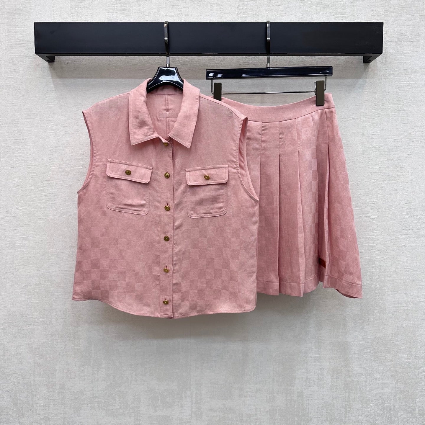 LV 26S TOP AND SKIRT SET STYLE 216