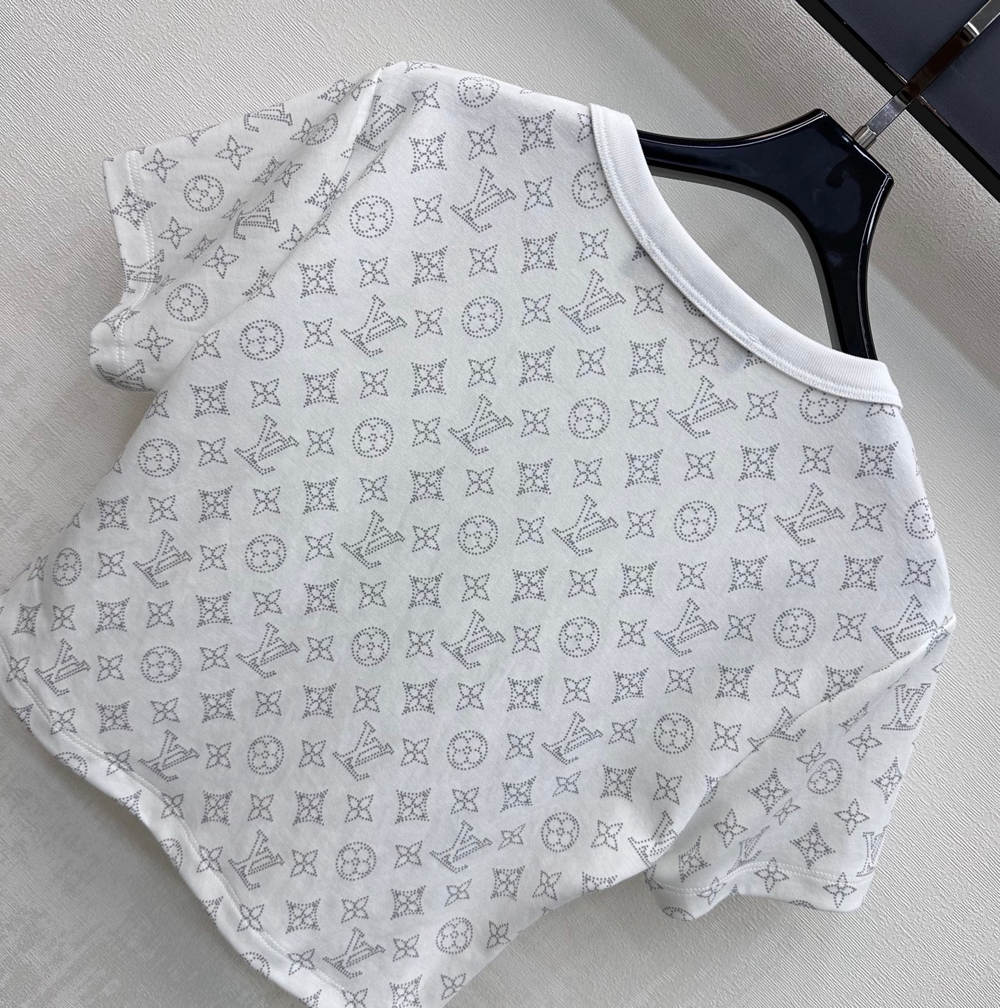 LV 26S CROPPED T-SHIRT STYLE 180