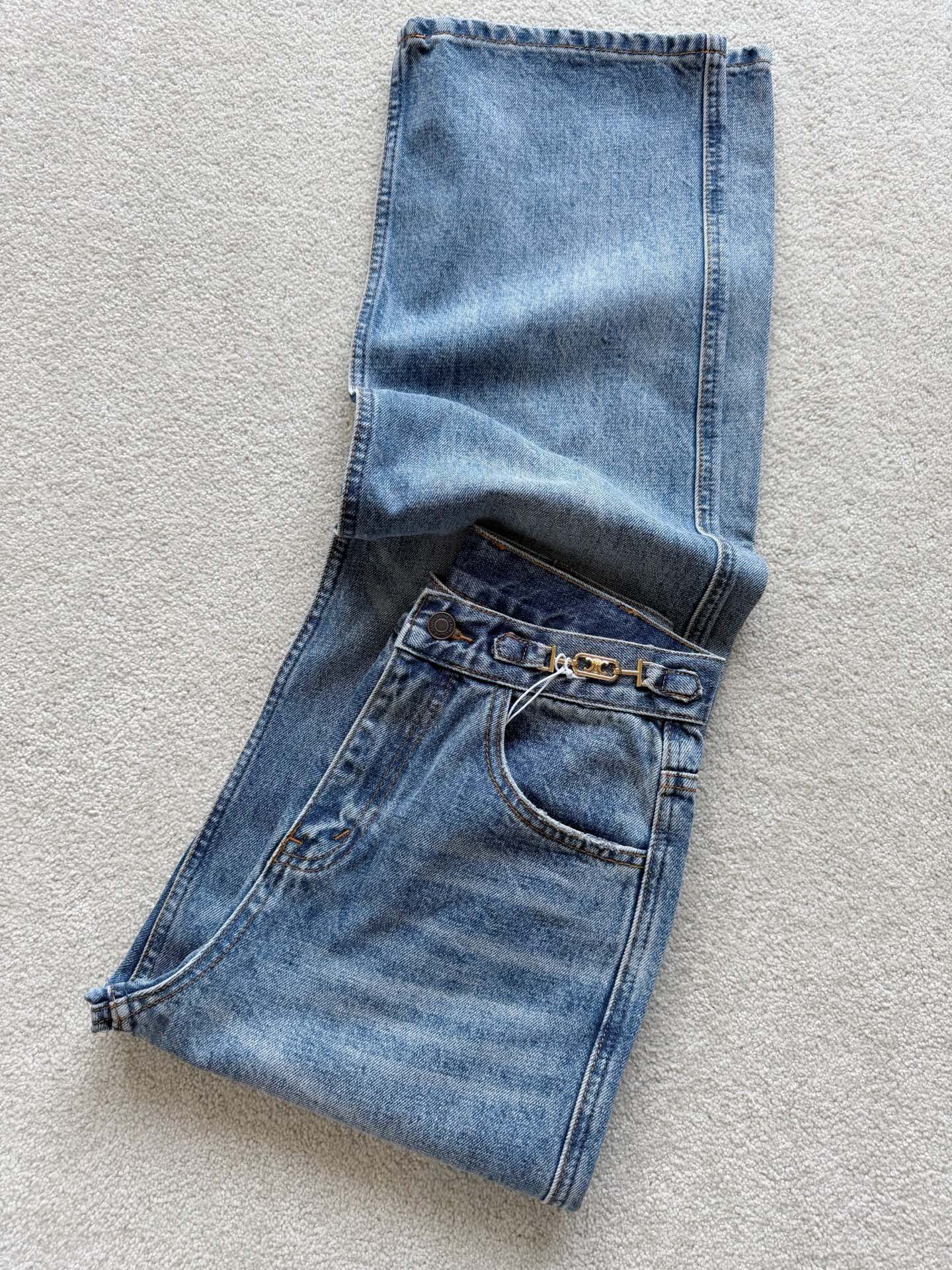 CELINE 26S JEANS 172