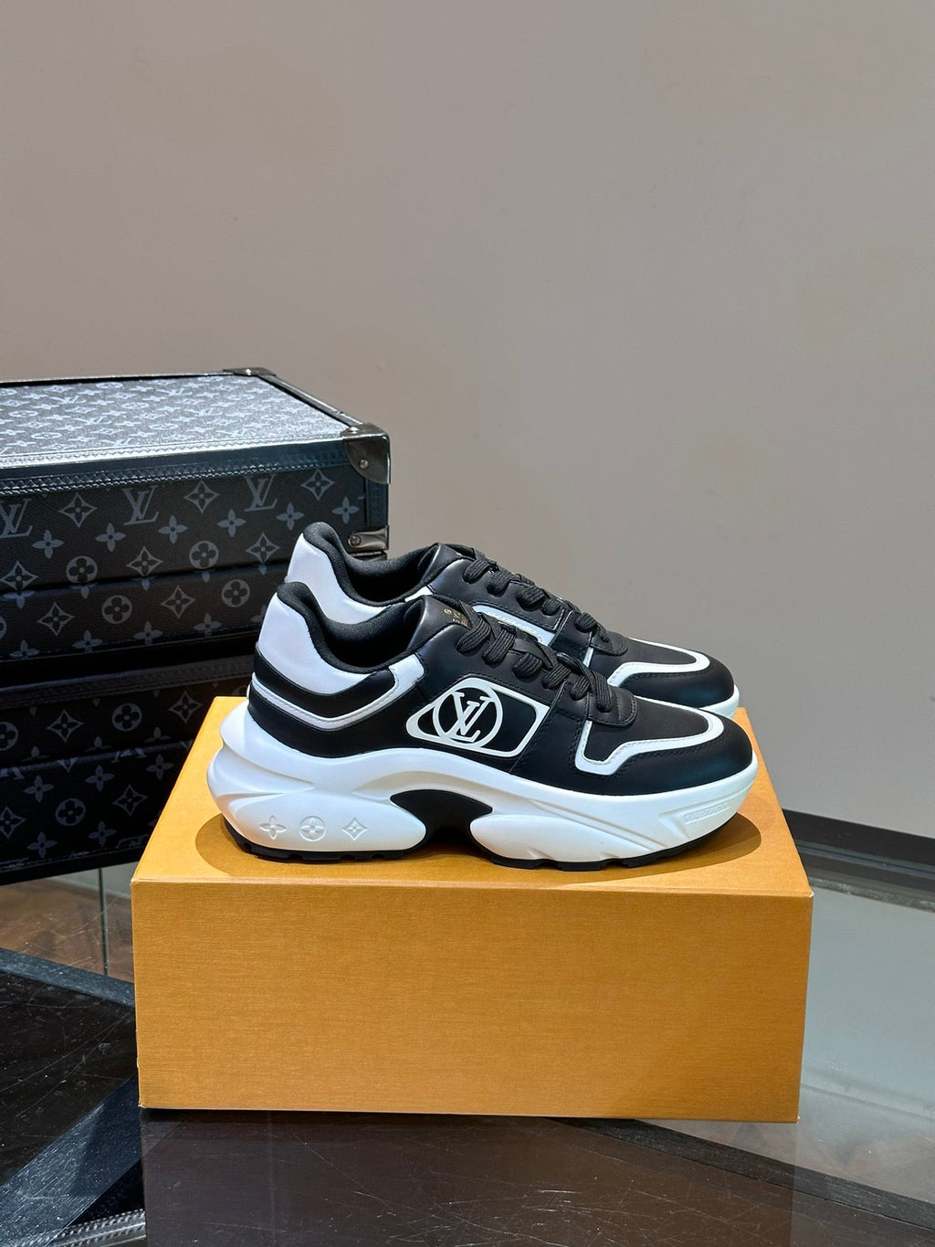 NEO RUN AWAY SNEAKER BLACK MIX WHITE CALFSKIN