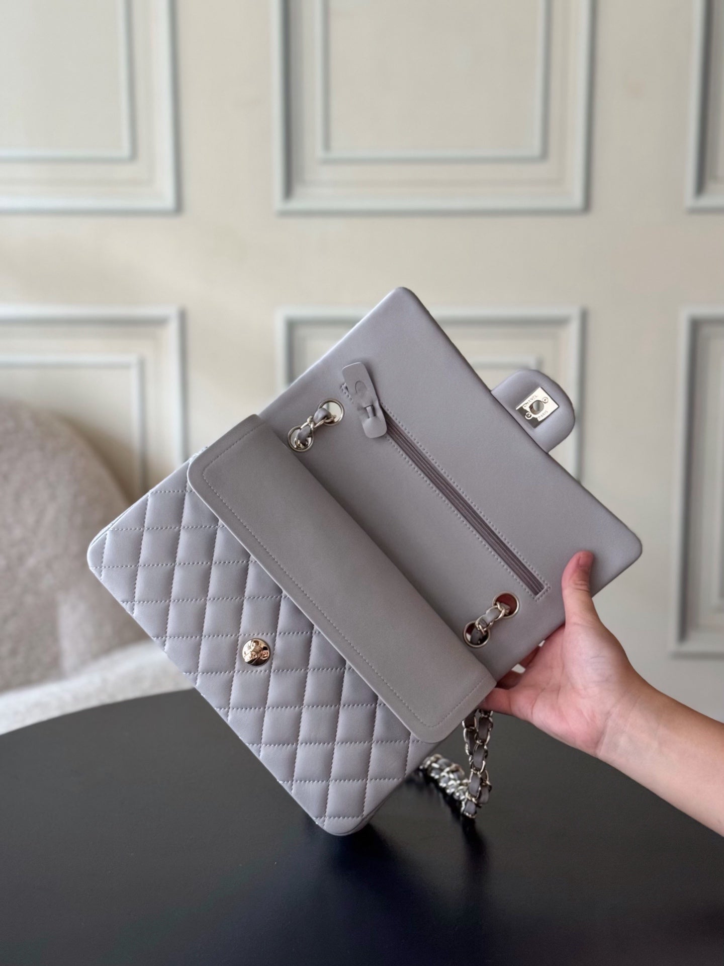CHANEL 25S CLASSIC FLAP BAG 25 CM IN GREY LAMBSKIN WITH GOLD HARDWARE