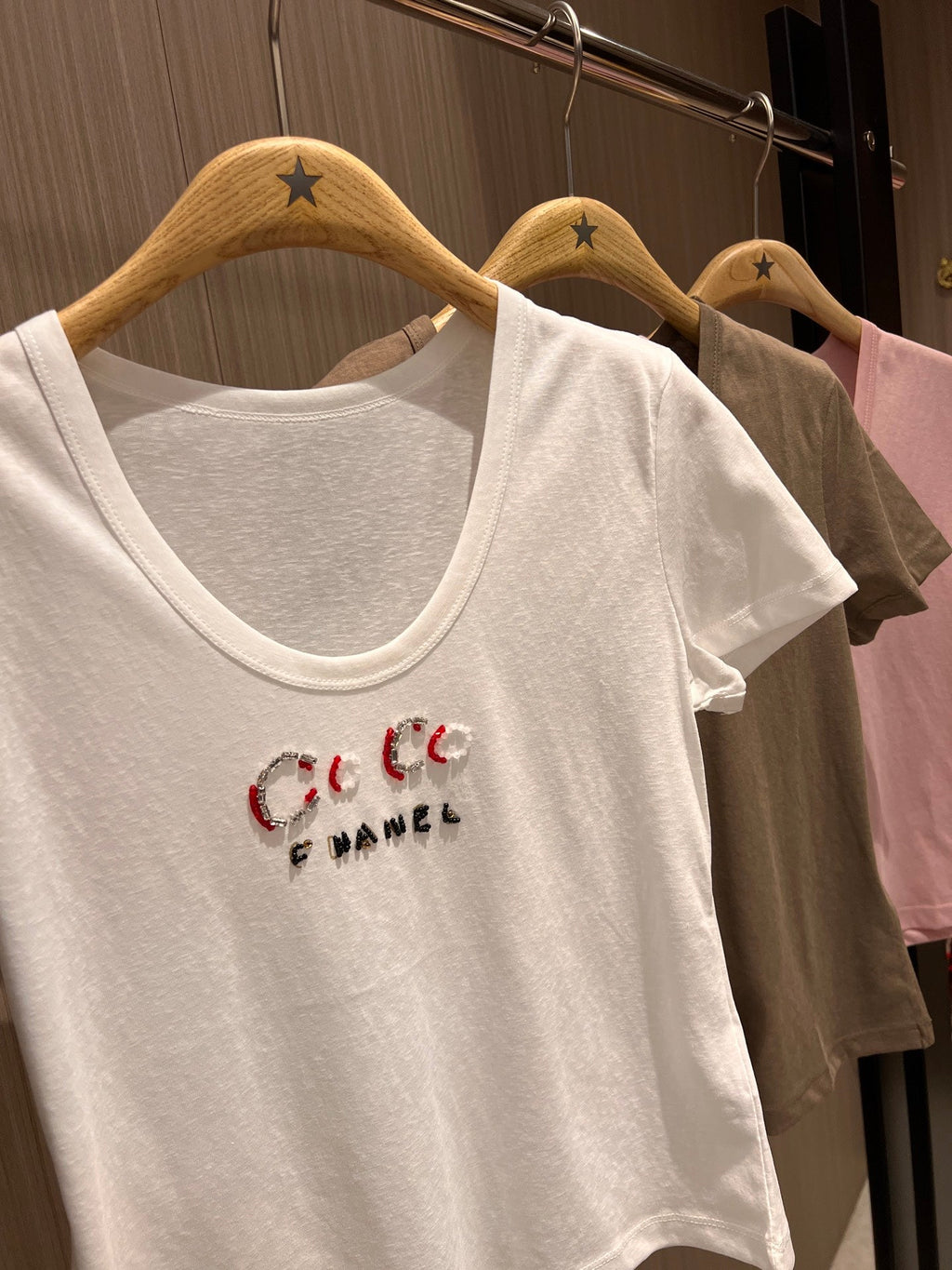 CC Hand-beaded Coco letter U-neck T-shirt Cotton