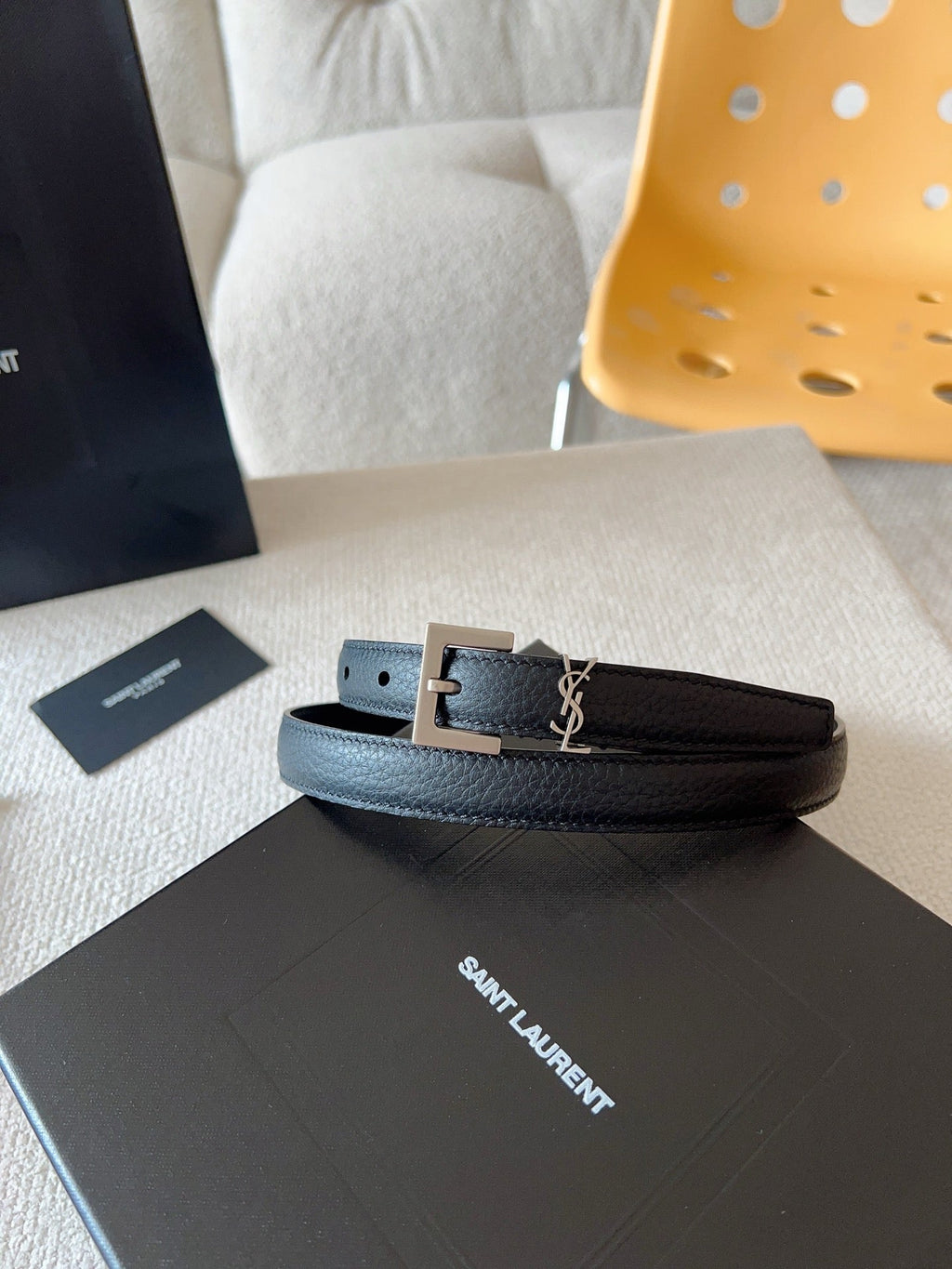 YSL 25S BELT 20 MM IN BLACK CALFSKIN 571012