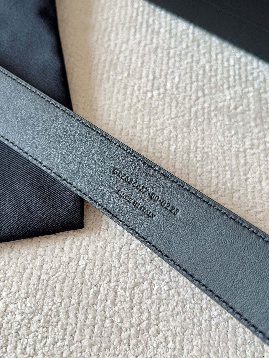 YSL 25S BELT 30 MM IN BLACK CALFSKIN 571015