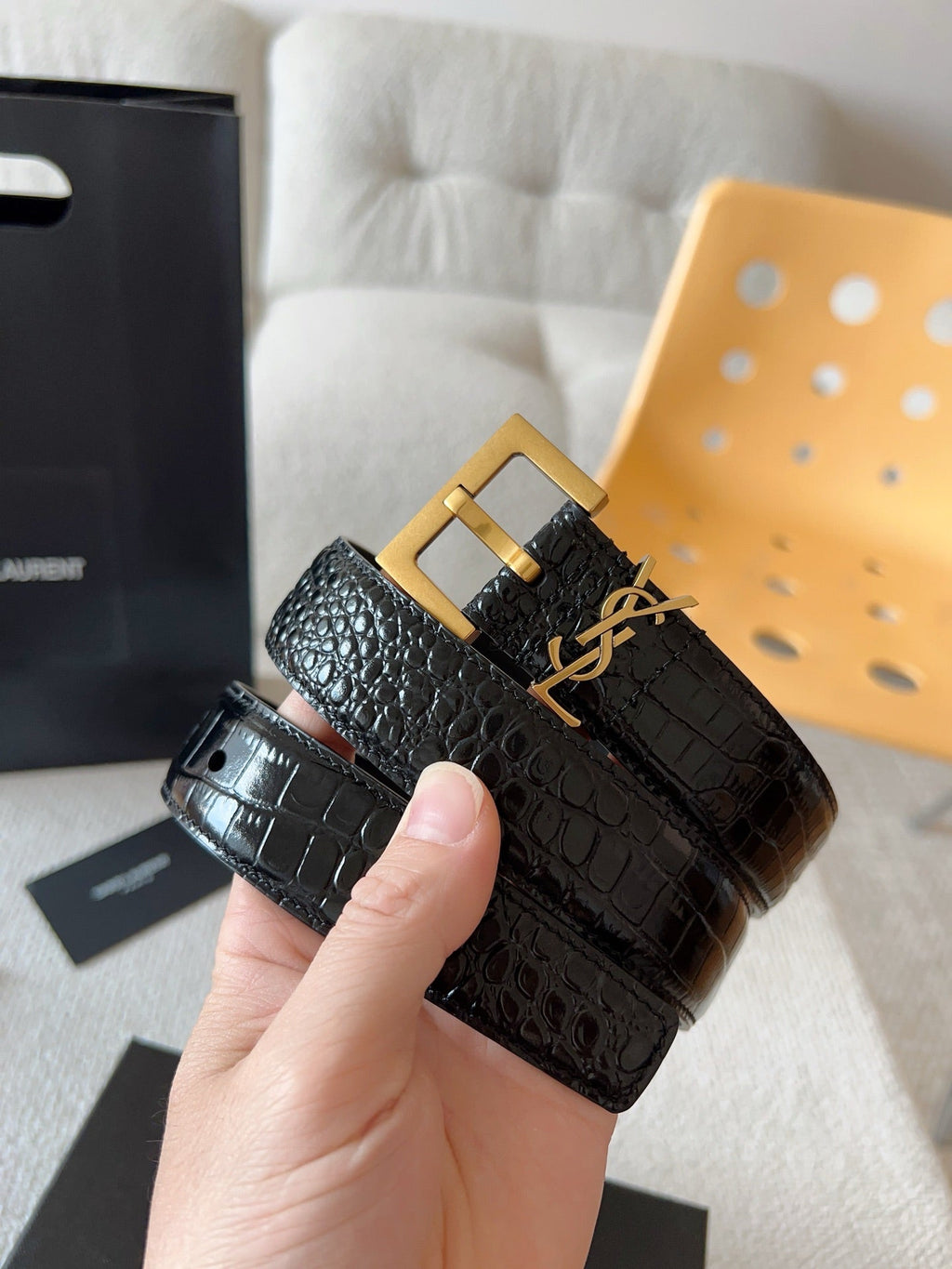 YSL 25S BELT 30 MM IN BLACK CALFSKIN SNAKE-EMBOSSED 571011