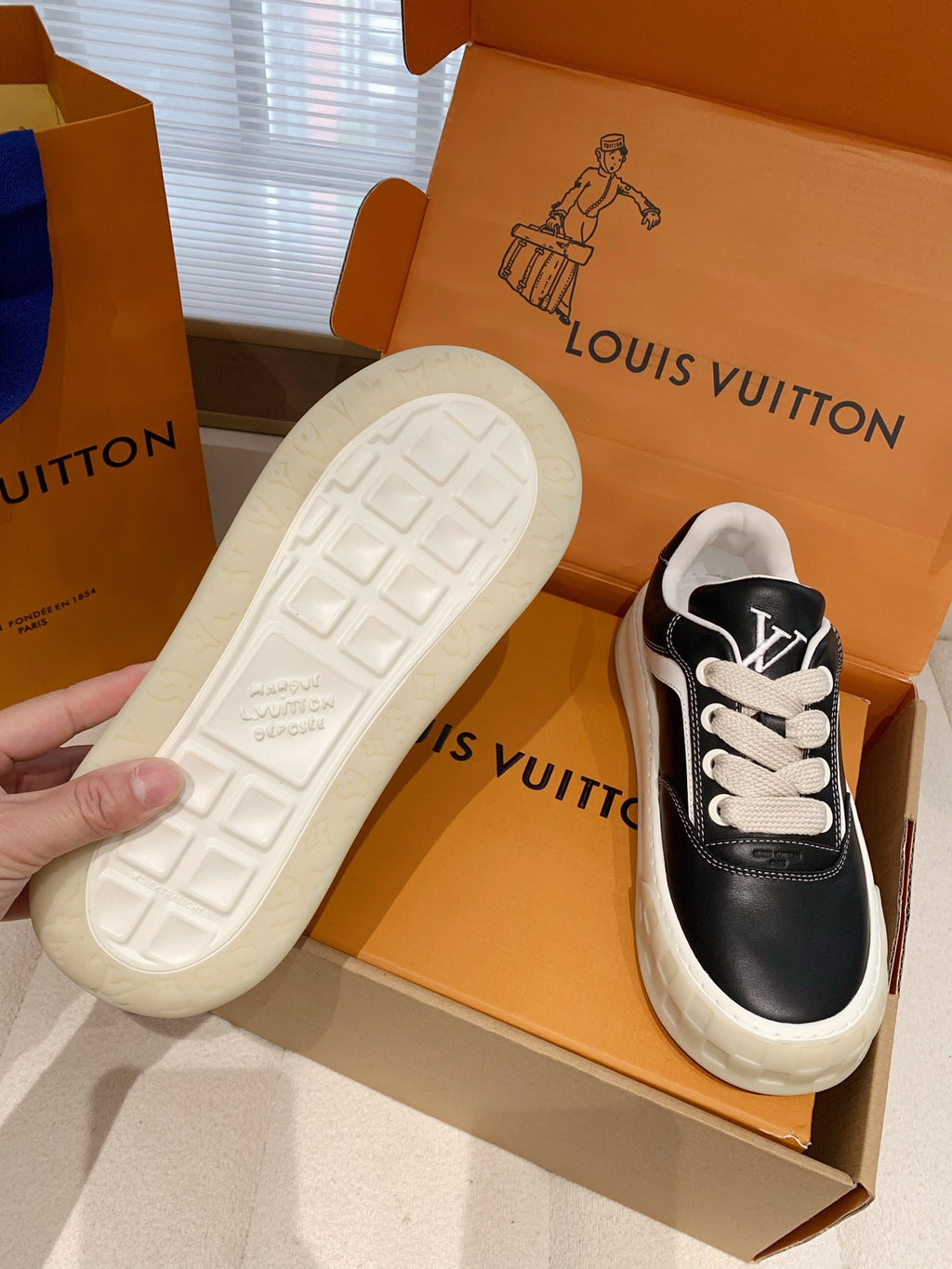 LV 26S TILTED SNEAKERS IN BLACK CALFSKIN