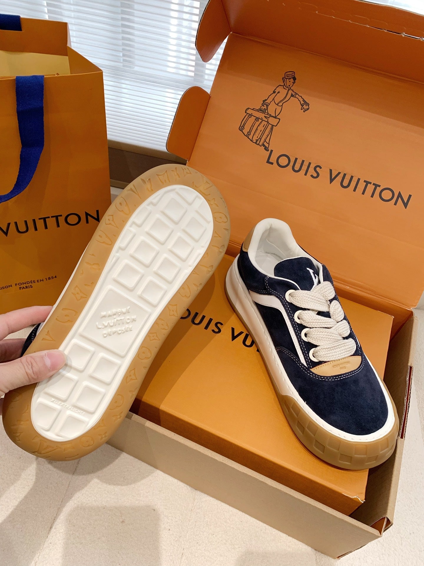 LV 26S TILTED SNEAKERS IN DARK BLUE SUEDE