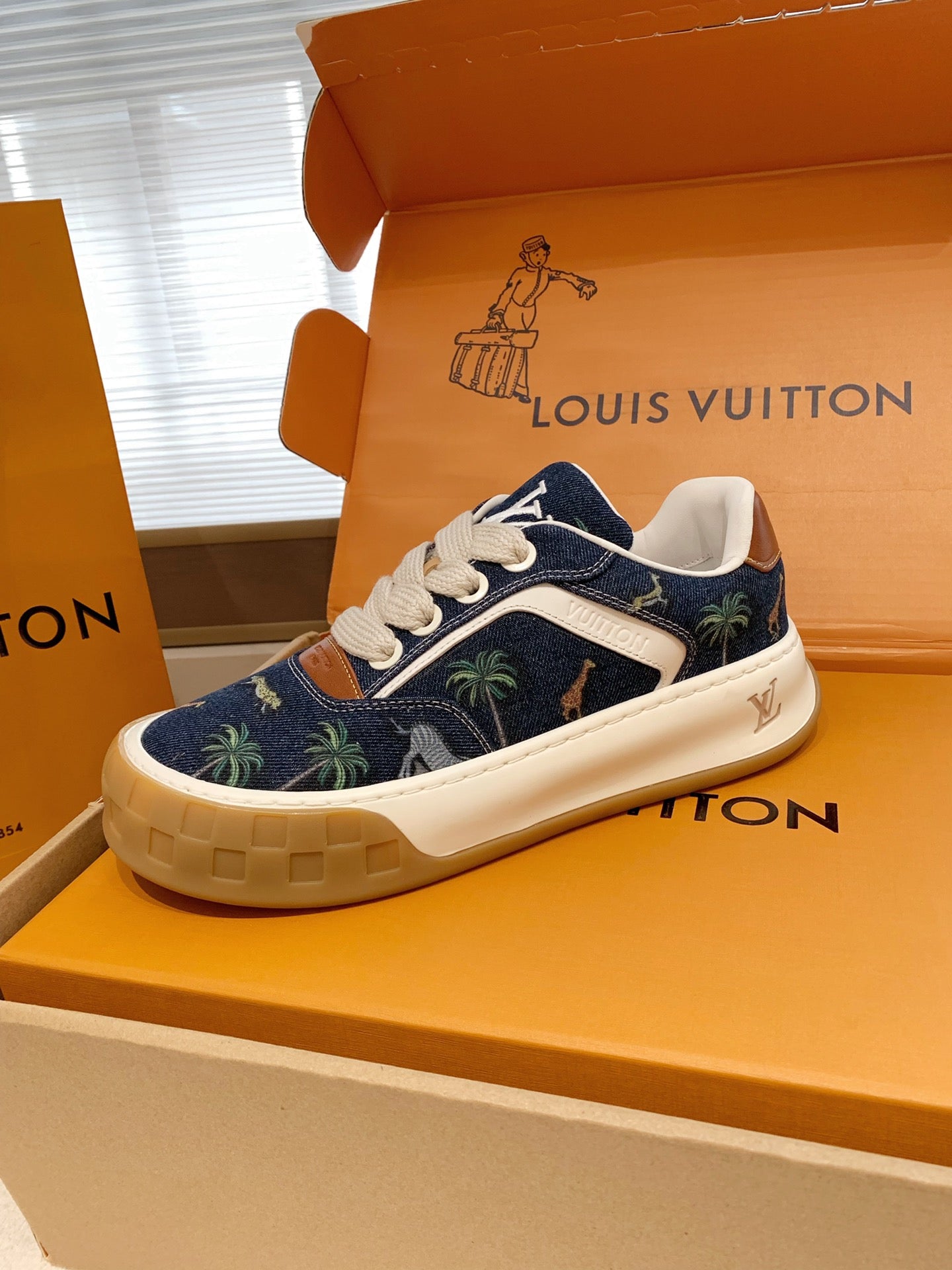 LV 26S TILTED SNEAKERS IN NAVY BLUE DENIM SAFARI PRINT