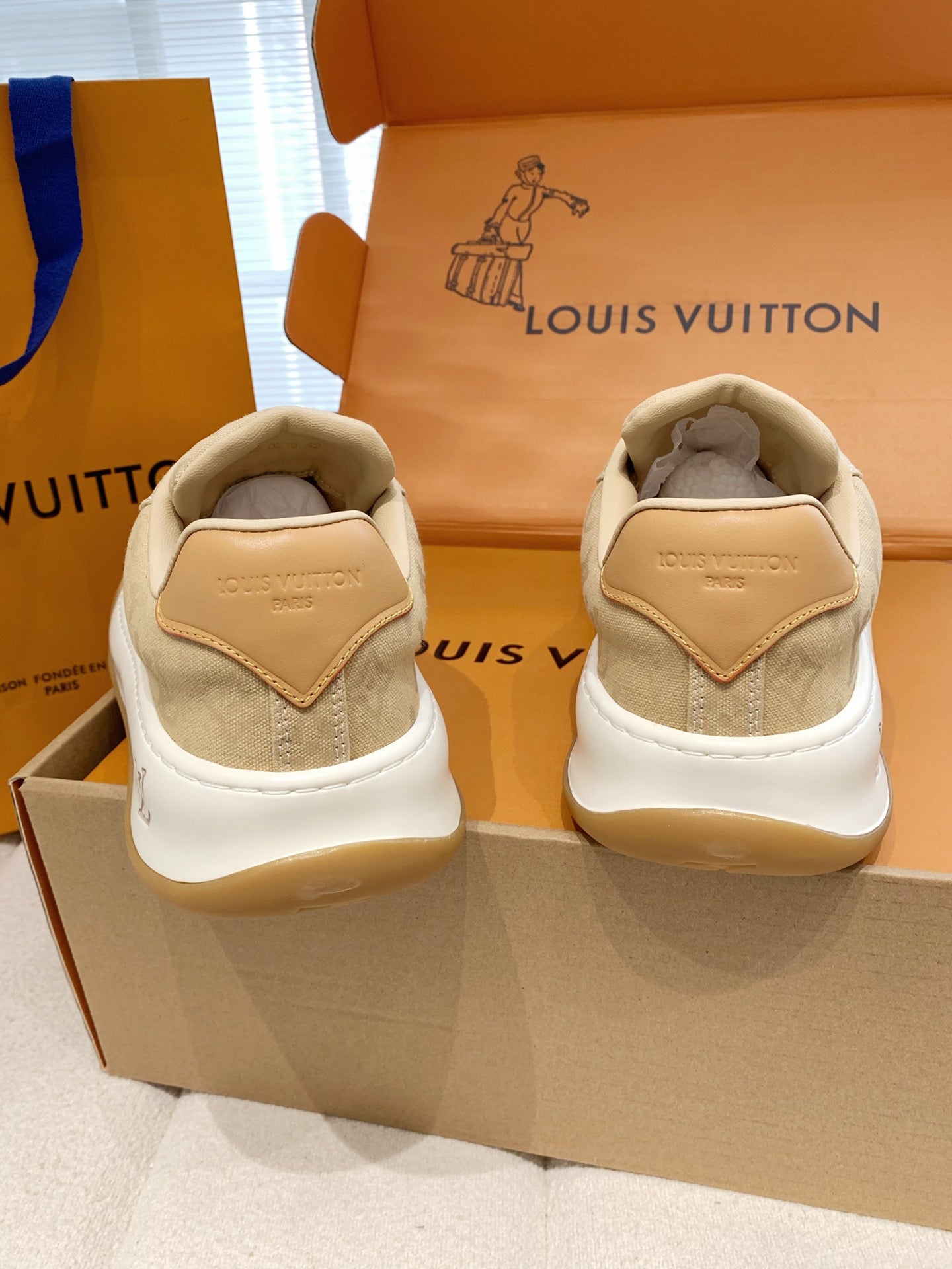 LV 26S TILTED SNEAKERS IN LIGHT BROWN MONOGRAM CANVAS