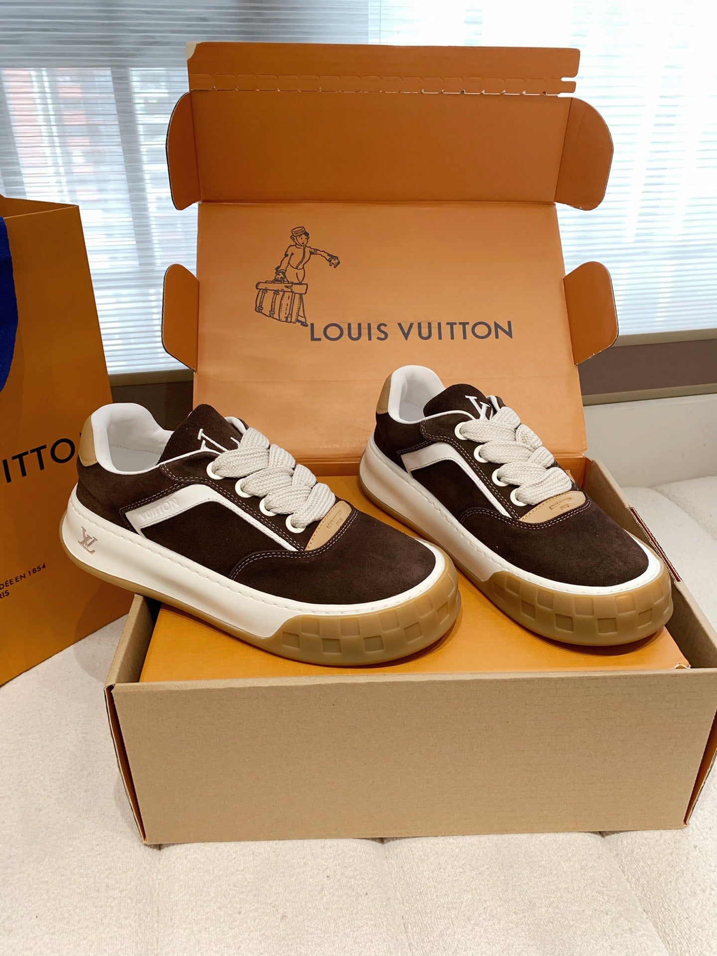 LV 26S TILTED SNEAKERS IN DARK BROWN SUEDE