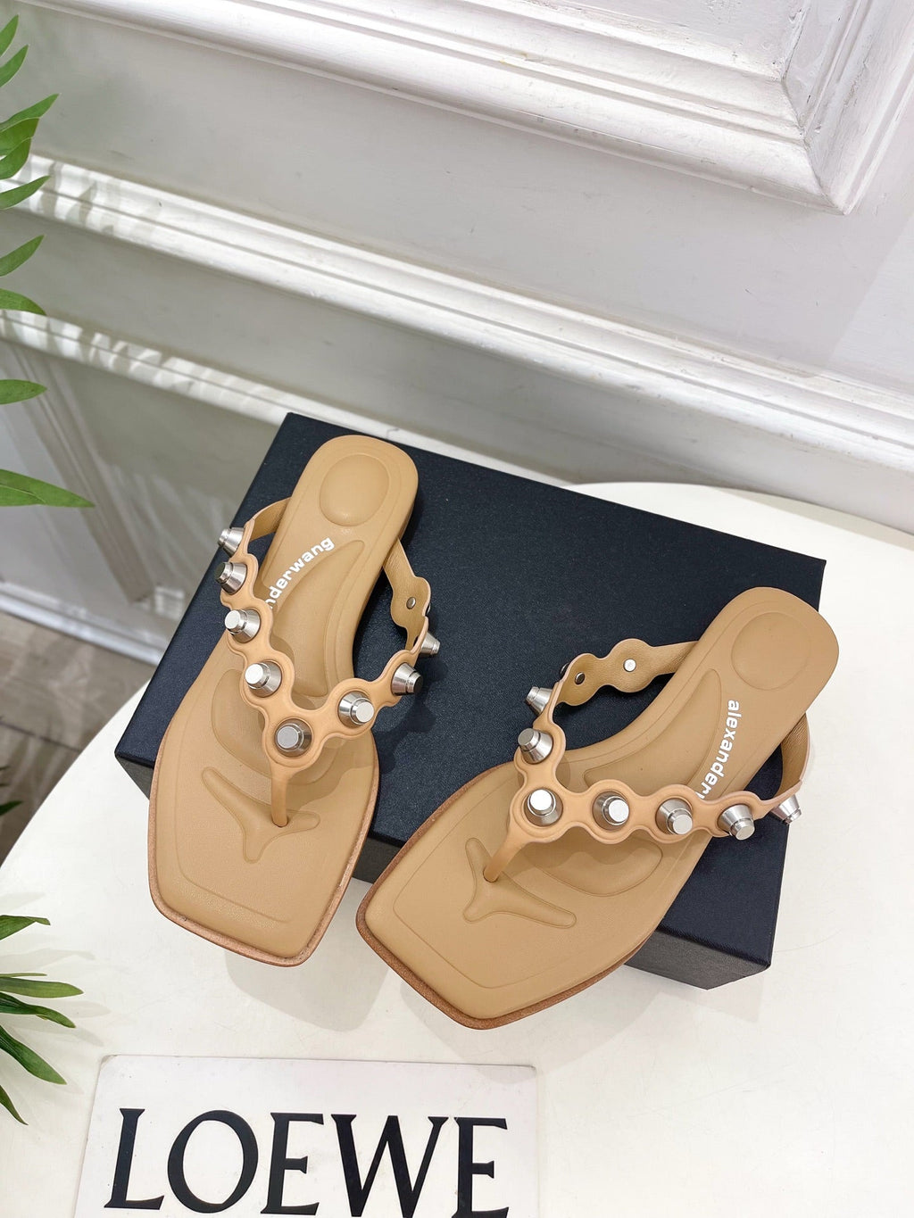 RHODES STUDDED THONG SANDALS IN BROWN CALFSKIN