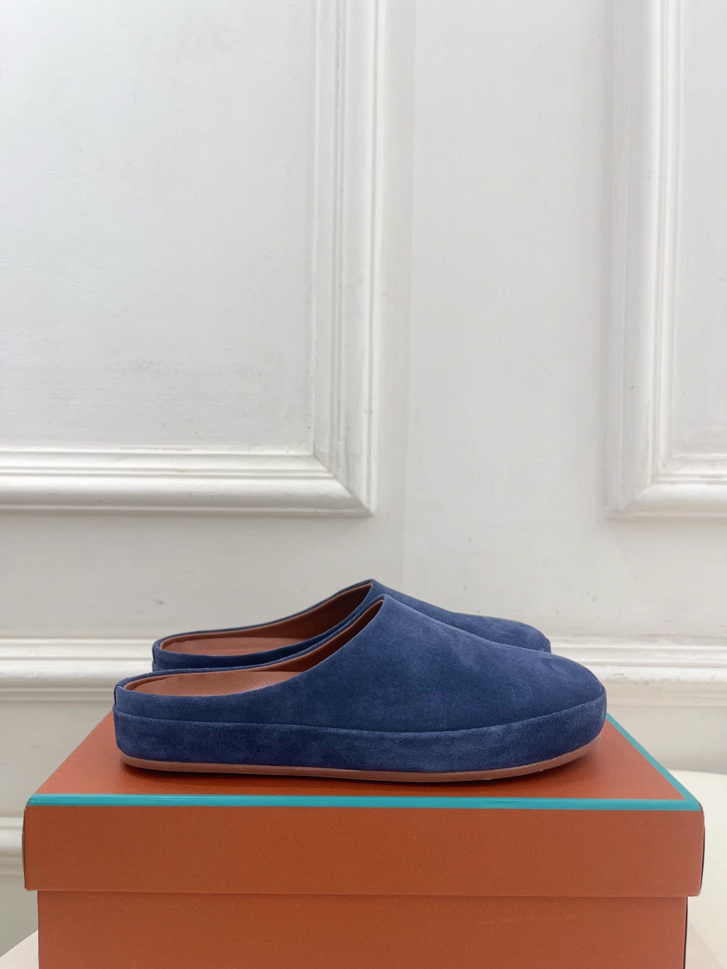 LP 25S MULES IN NAVY BLUE SUEDE