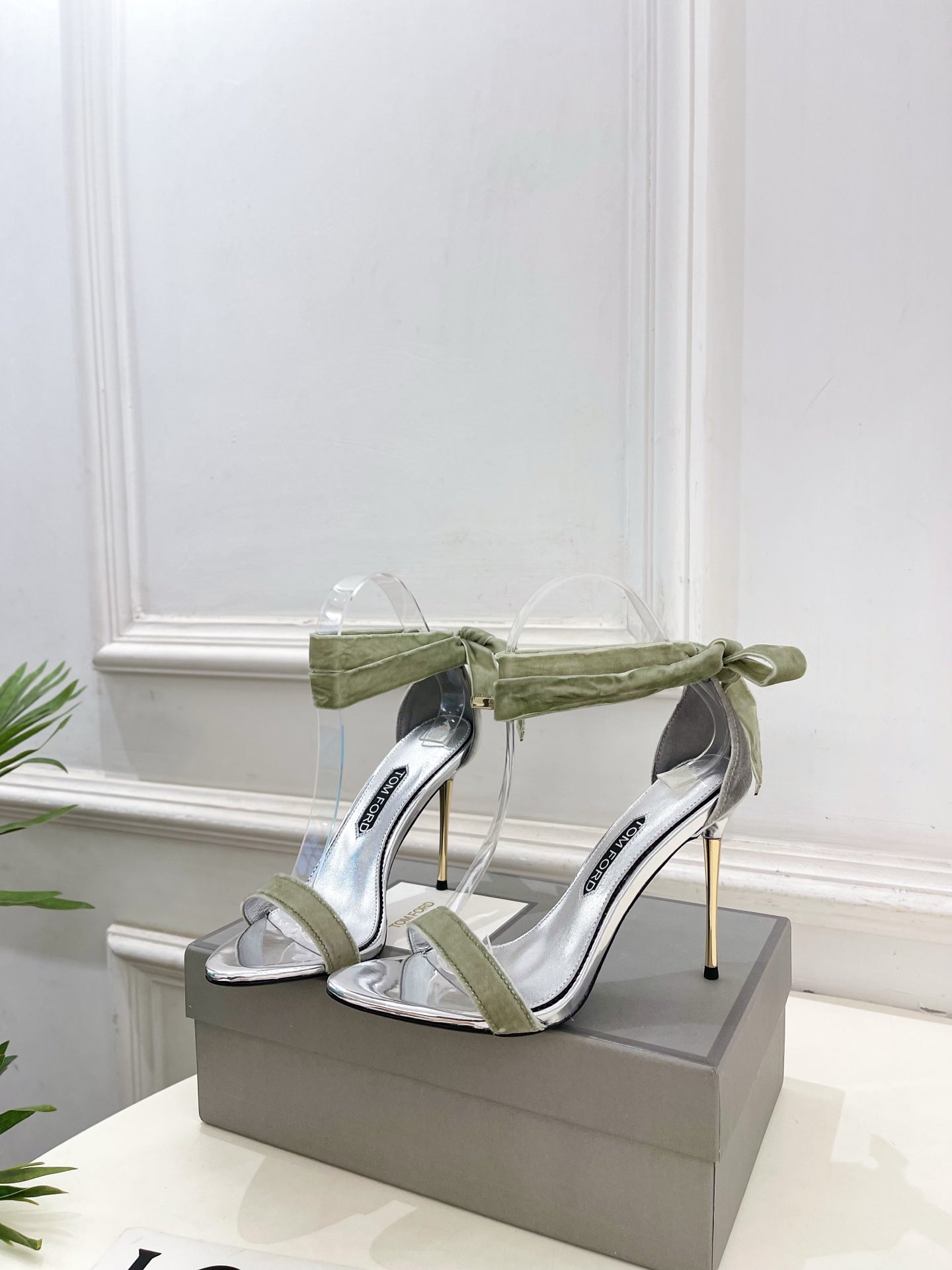 TOM FORD 26S HIGH-HEELED SANDALS 105 MM IN LIGHT GREEN FABRIC AND SILVER CALFSKIN