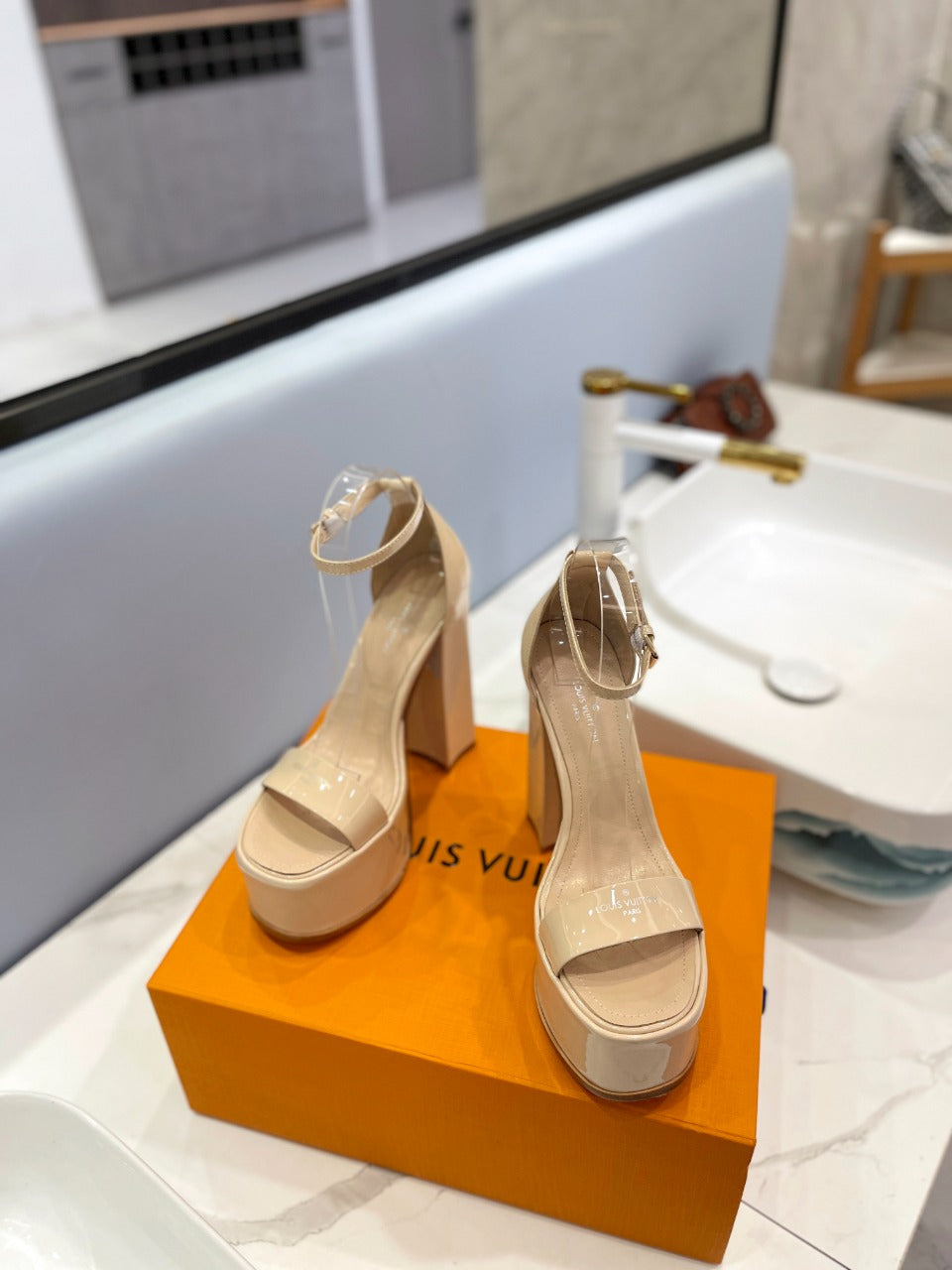 LV 26S HIGH HEEL SANDALS 145 MM IN BEIGE CALFSKIN