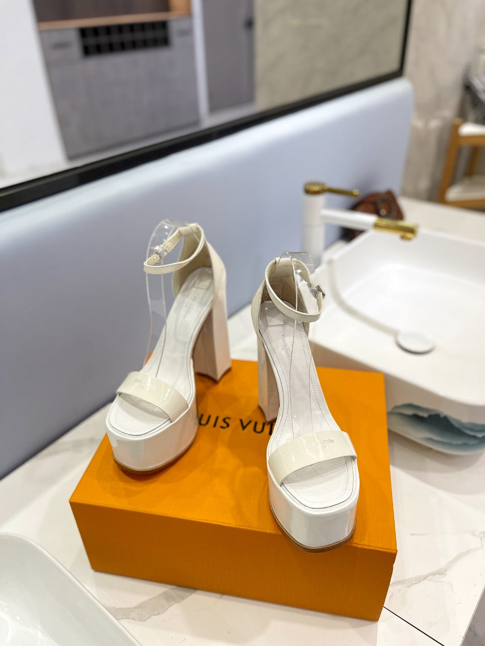 LV 26S HIGH HEEL SANDALS 145 MM IN CREAM WHITE CALFSKIN