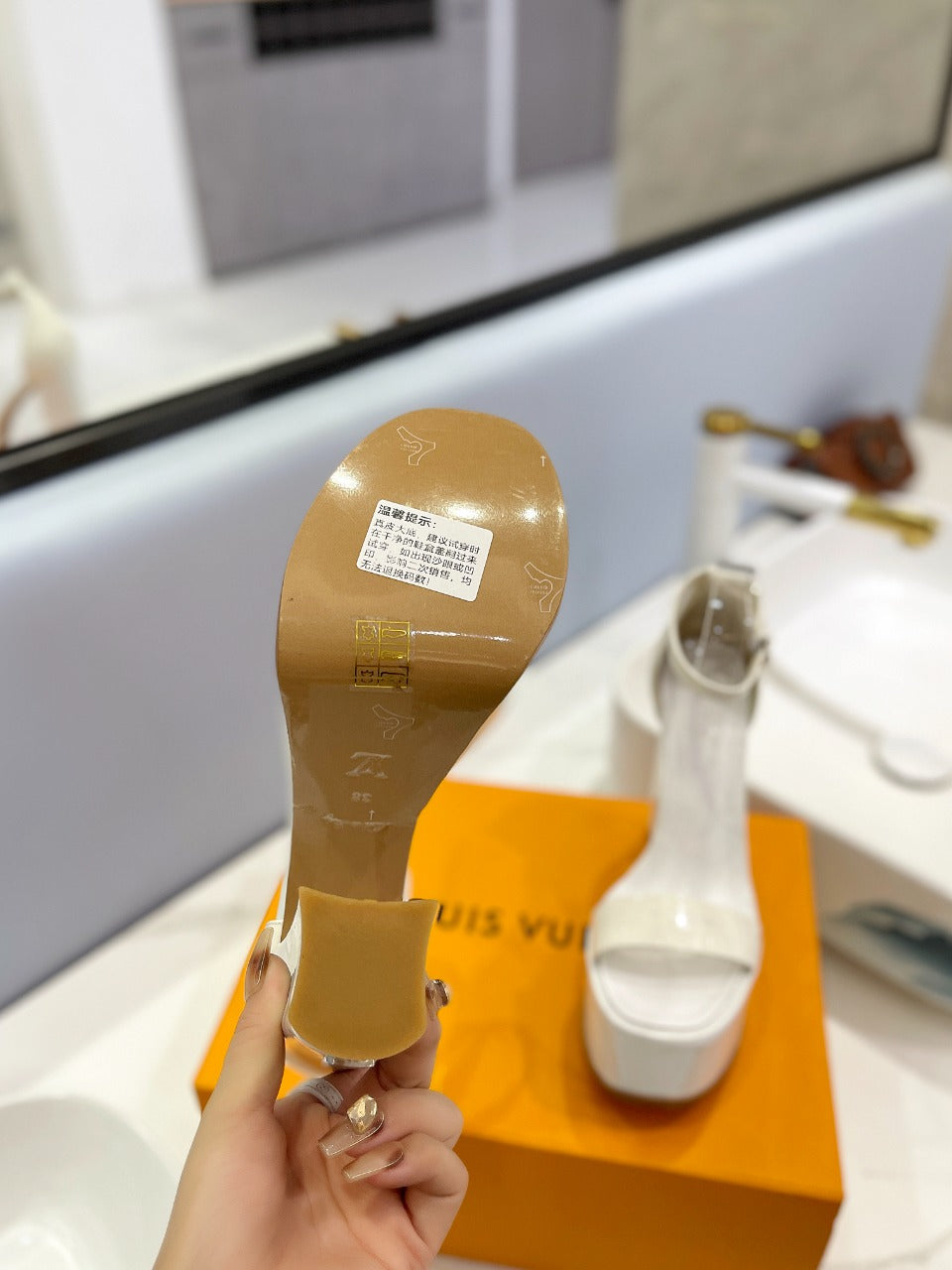 LV 26S HIGH HEEL SANDALS 145 MM IN CREAM WHITE CALFSKIN