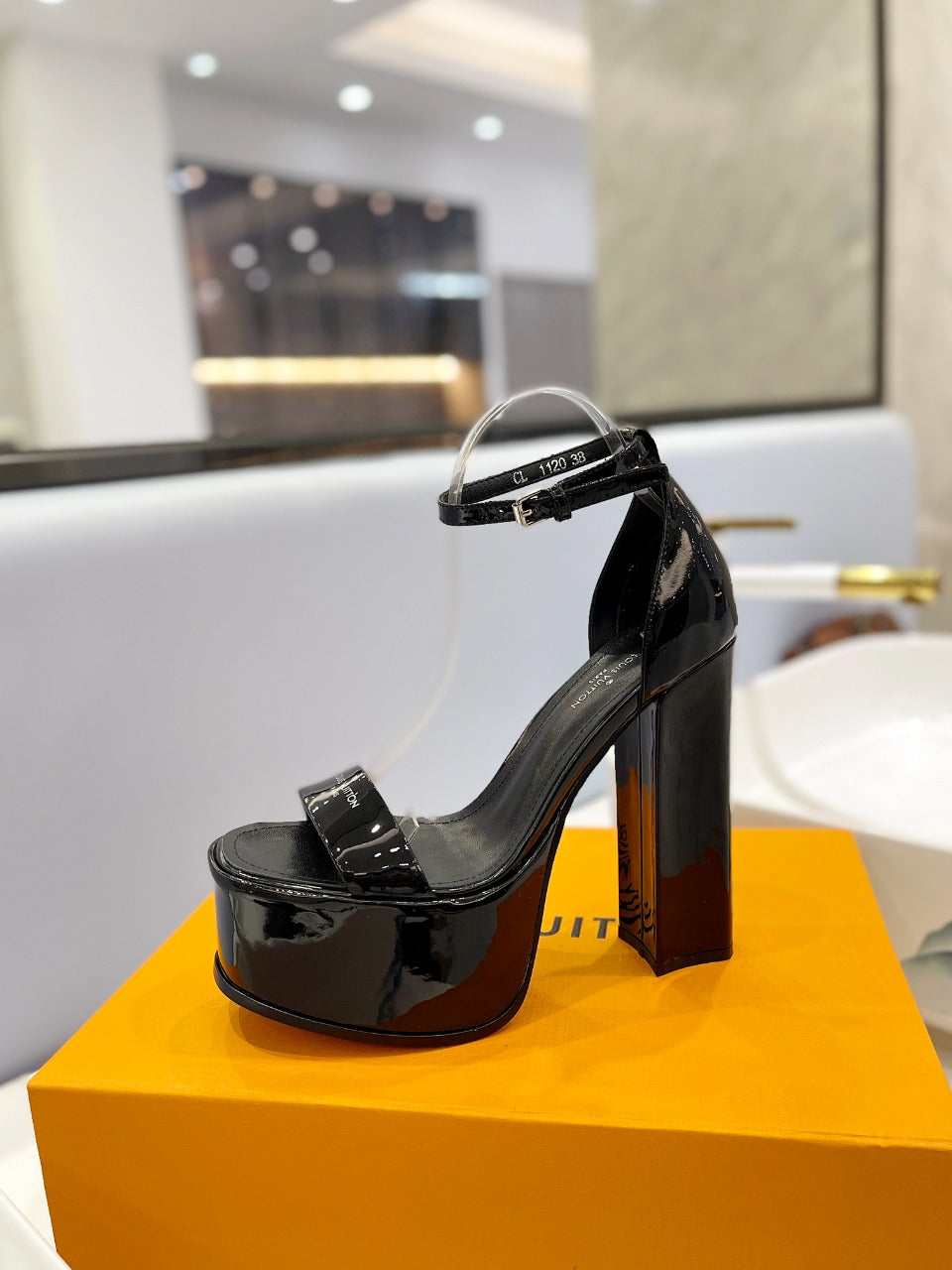 LV 26S HIGH HEEL SANDALS 145 MM IN BLACK CALFSKIN