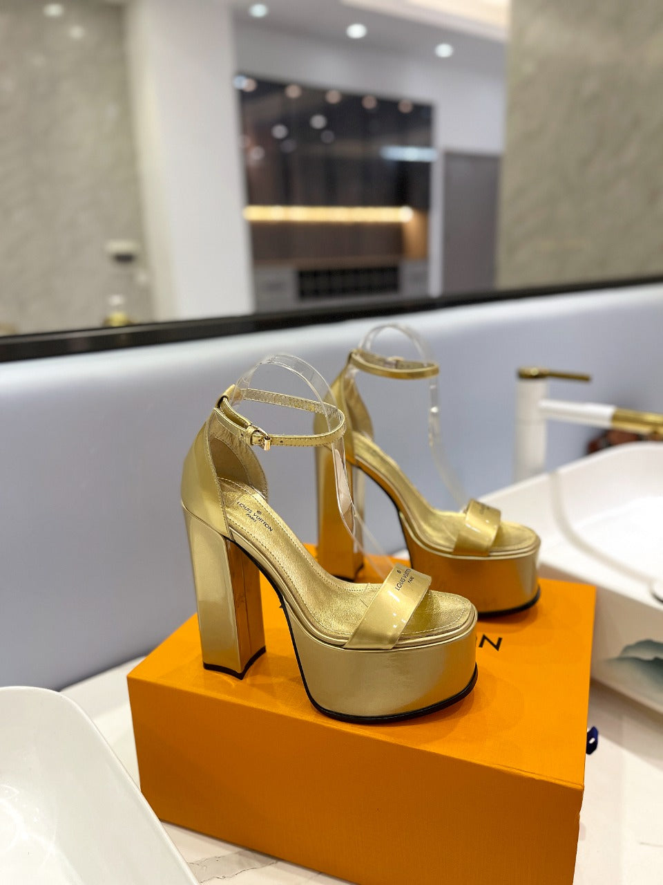 LV 26S HIGH HEEL SANDALS 145 MM IN GOLD CALFSKIN