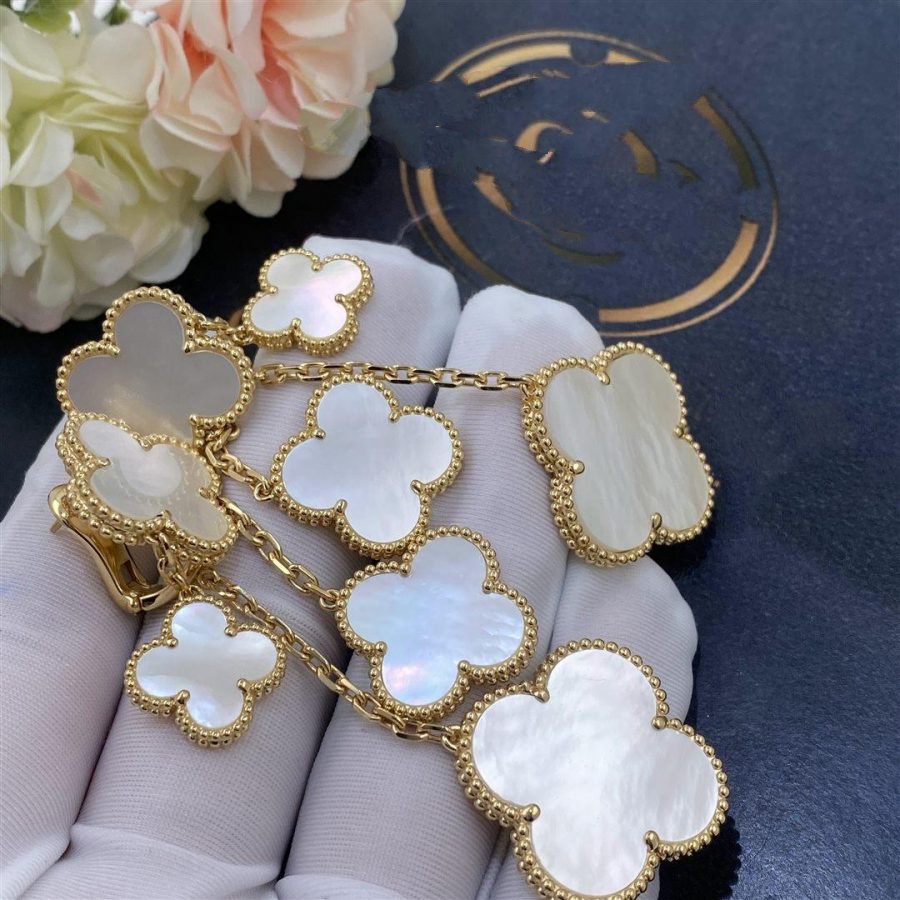 CLOVER WHITE MOP 4 MOTIFS GOLD
