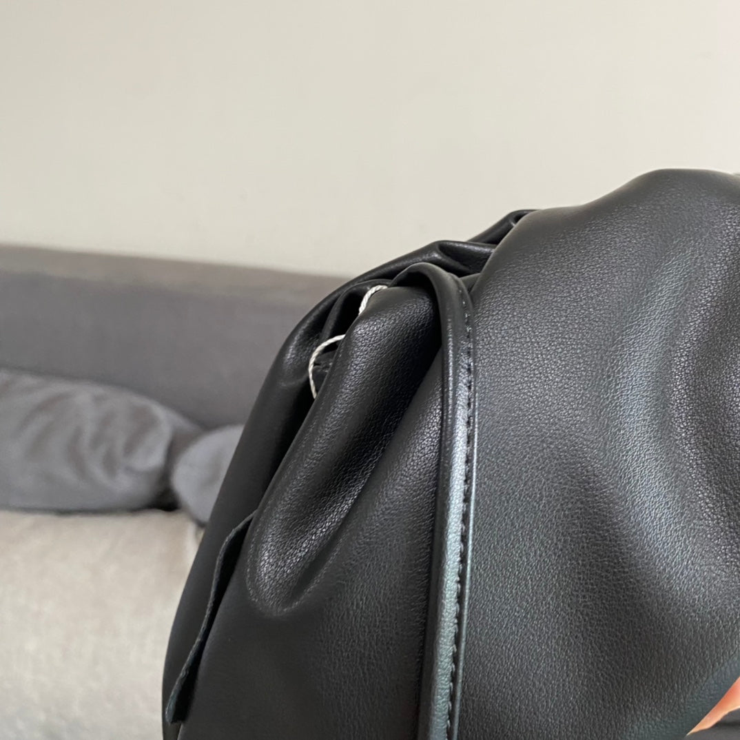 Classic Pouch Black